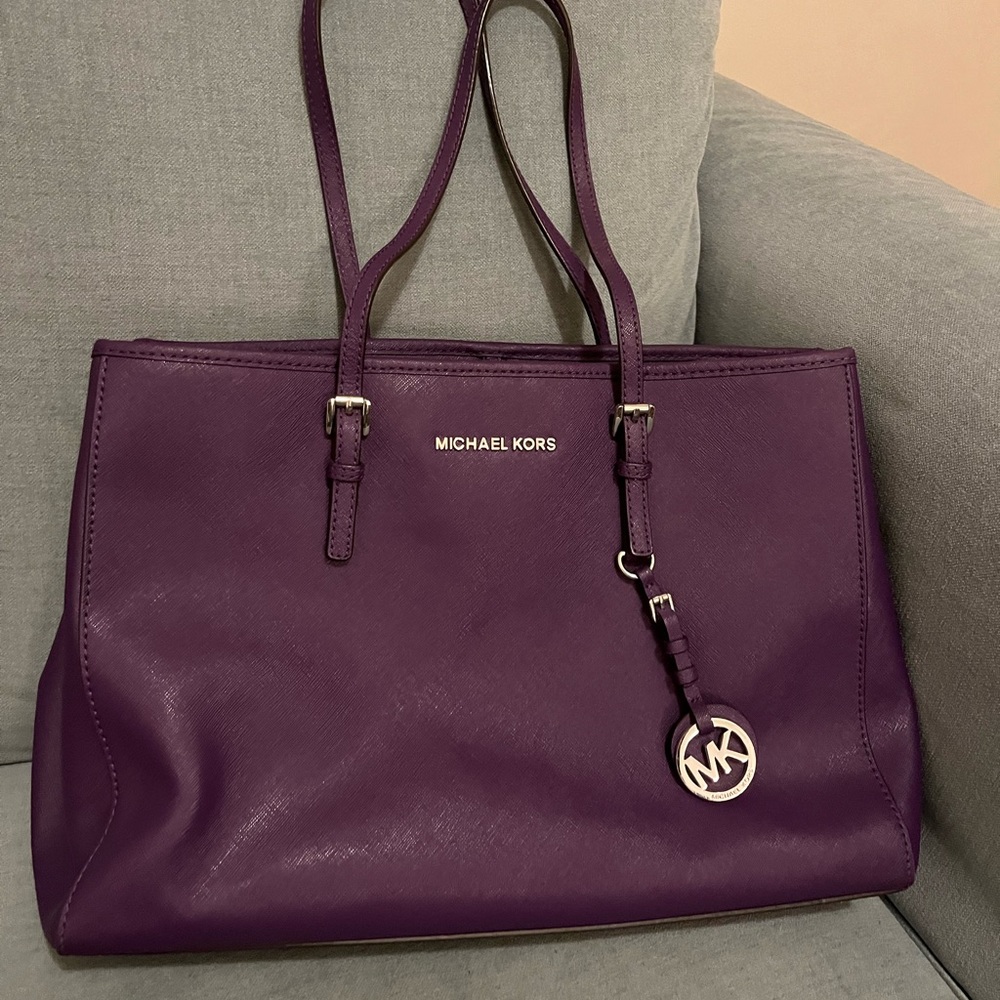 Michael Kors Jet Set Purse